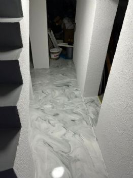365718_2025611084102_0817.jpg