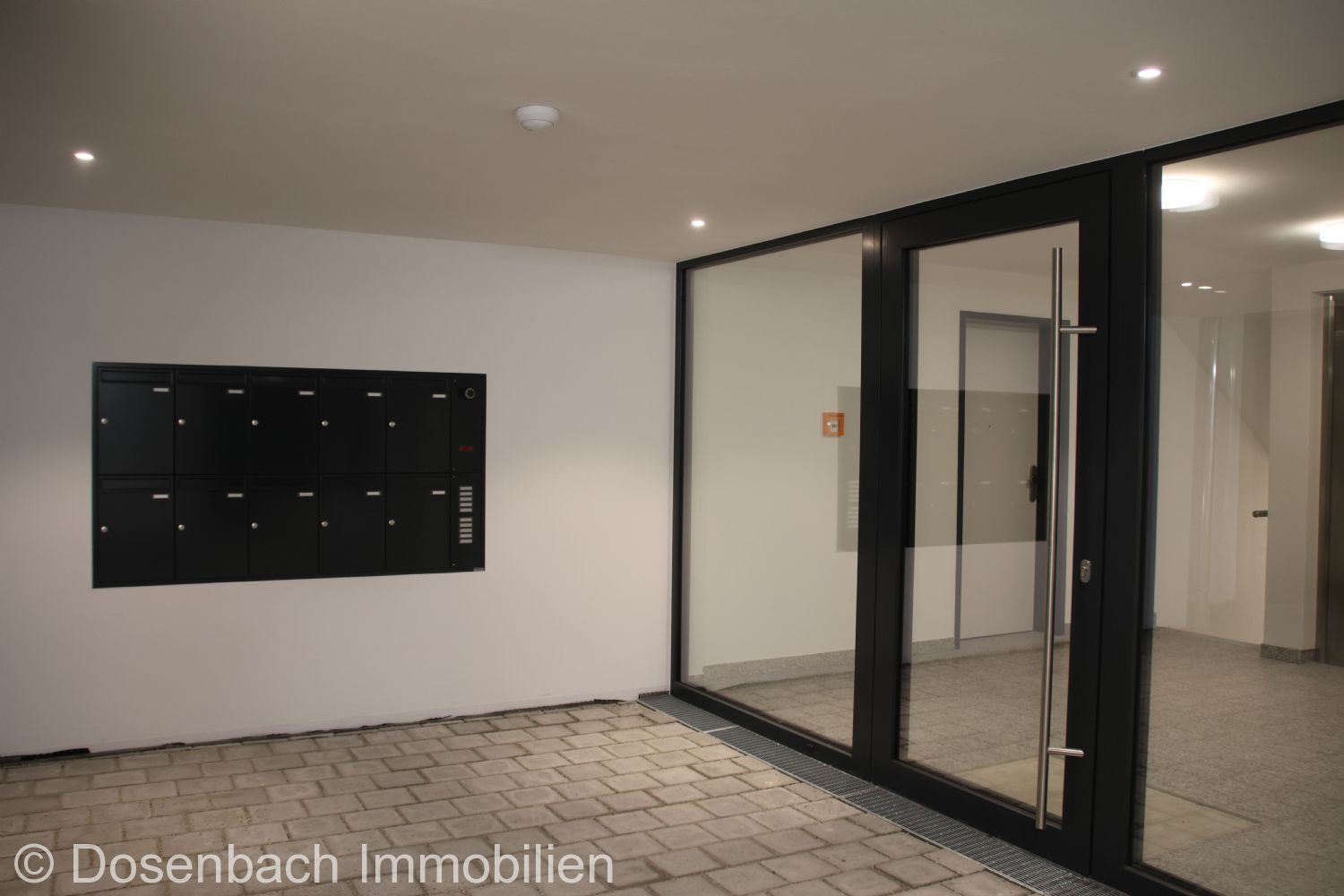 Morgen schon einziehen! Exklusive Wohnung im Zentrum von Grenzach (Penthouse 10) - Photo 1