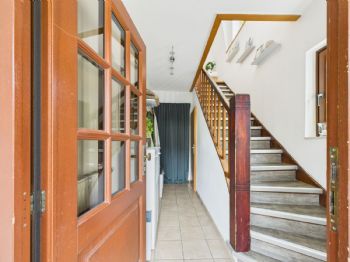 Flur - Treppe - Lütt Immobilien - Malente