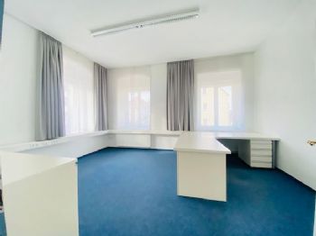 Büro 1