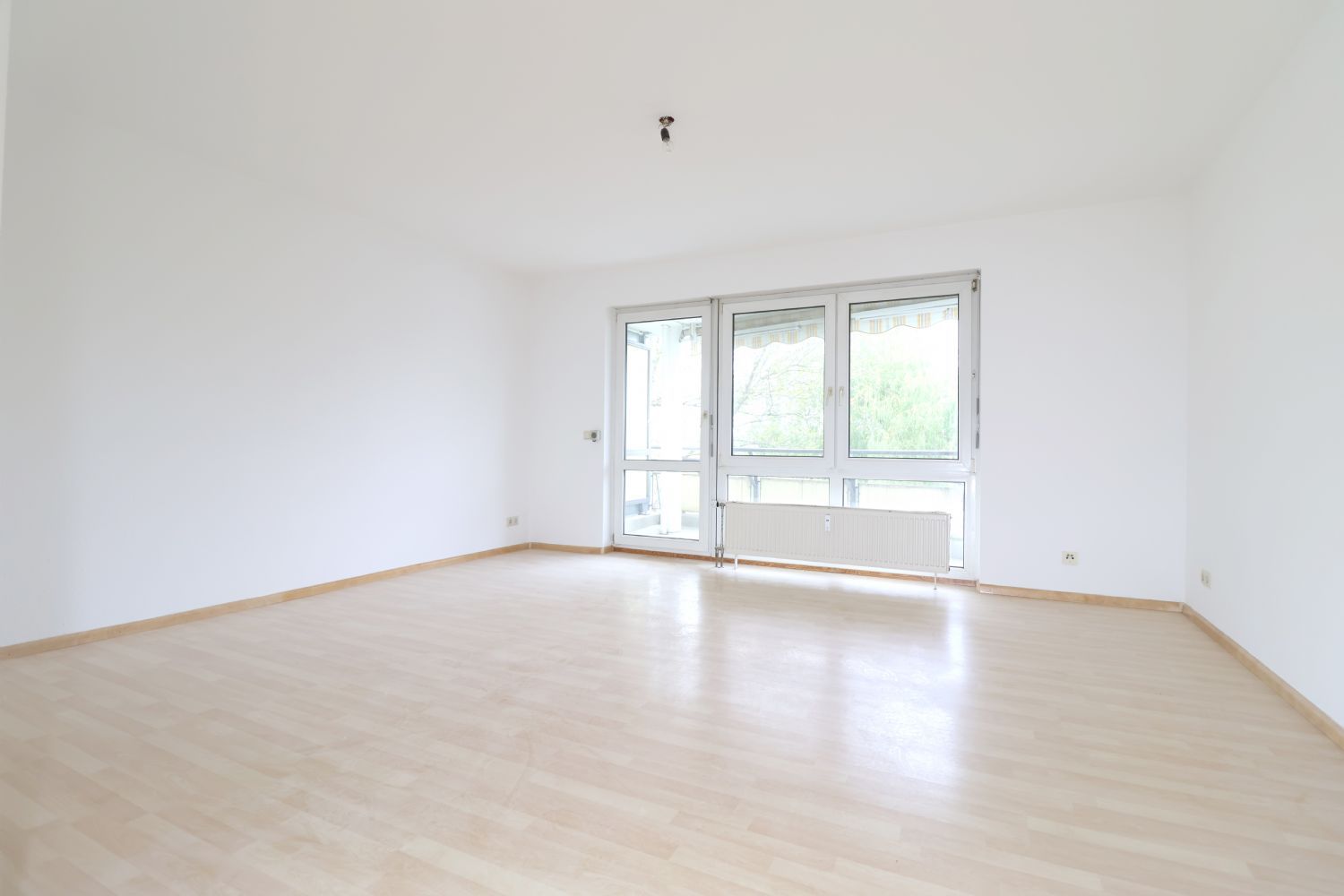 4 Zimmer-Wohnung mit Rheinblick in Weil am Rhein – Friedlingen - Photo 2