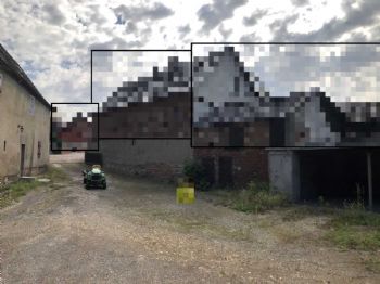 Innenhof mit Blick zur Einfahrt