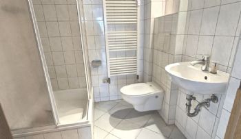 Bad mit Dusche