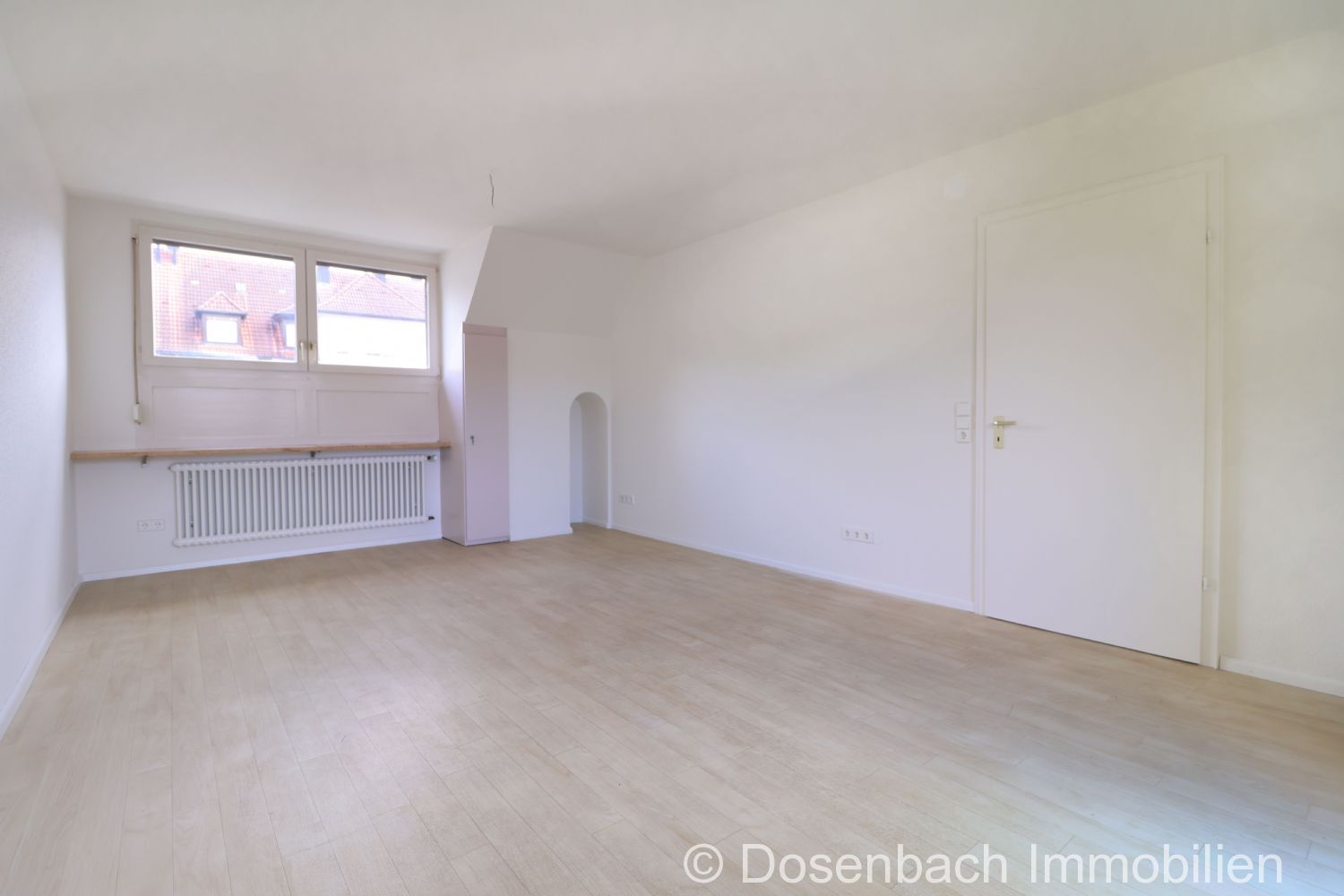 Renovierte 2-Zimmer-Wohnung mit EBK und Balkon - Photo 2
