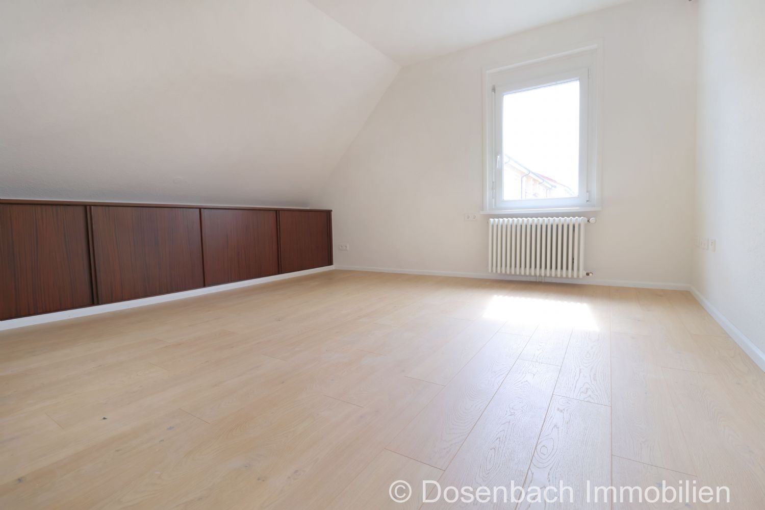 Renovierte 3-Zimmer-Wohnung in Tumringen mit EBK - Photo 4
