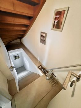 vom EG Zugang zum Keller