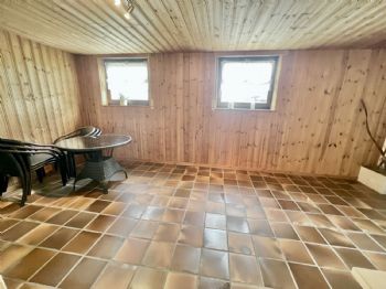 Wohn- und Schlafzimmer