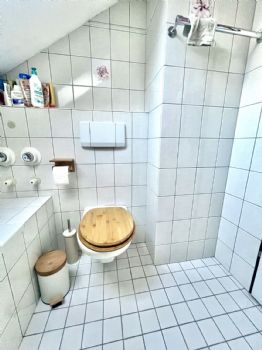 und WC